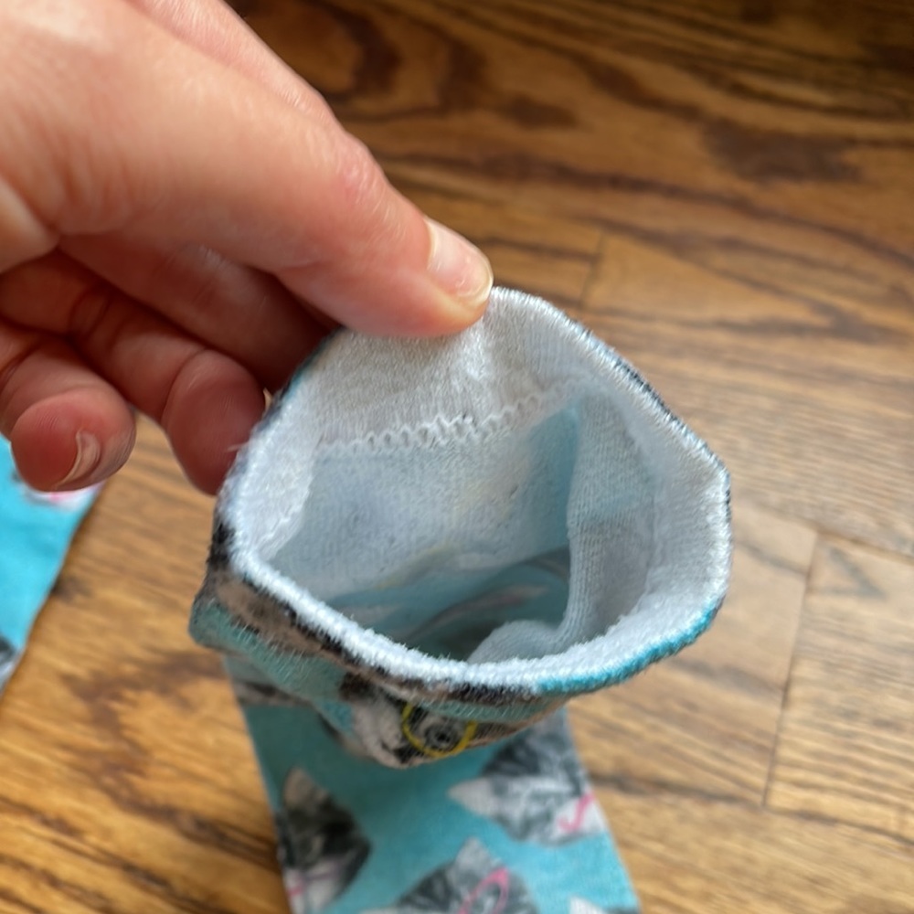 Kitty socks! - Picture 3 of 3